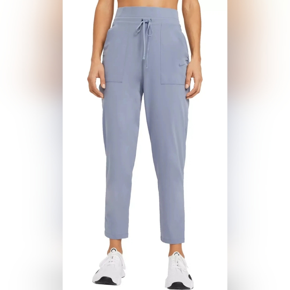 NWT Nike Bliss Luxe 7/8 Training Pants, Womens Medium
